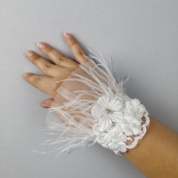 Beyaz Tüylü Bileklik-NKH-1019