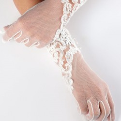 Beyaz Çiçek Dantel Desenli Gelin Eldiveni-NKH-1079