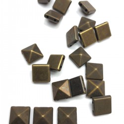 Yeşil Antik Kare Plastik Boncuk-PLB-1004