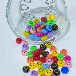 Gülücük Emoji Desenli Plastik Boncuk 1 Paket 20 Gram-PLB-1012