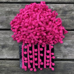 Fuşya Şerit Ponpon 5 Metre-PPS-1106 Fuşya Şerit Ponpon 5 Metre-PPS-1106