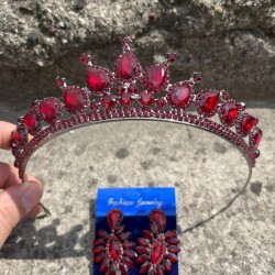 Renata Bordo Gelin Kına Tacı Özel Gün Aksesuar Kadın Taç Ve İnce Mekik Küpe Takımı-RENATA-27 Renata Bordo Gelin Kına Tacı Özel Gün Aksesuar Kadın Taç Ve İnce Mekik Küpe Takımı-RENATA-27