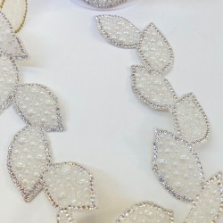 Beyaz Yaprak Motifli Ütüyle Yapışan Taş Şerit Aplik-SA-1101