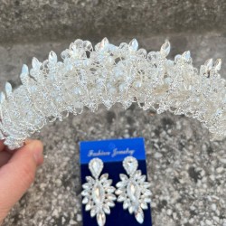 Salome Krem İncili Gelin Kına Tacı Özel Gün Aksesuar Kadın Taç Ve İnce Mekik Küpe Takımı-SALOME-22 Salome Krem İncili Gelin Kına Tacı Özel Gün Aksesuar Kadın Taç Ve İnce Mekik Küpe Takımı-SALOME-22