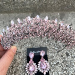 Salome Pembe Gelin Kına Tacı Özel Gün Aksesuar Kadın Taç Ve Geniş Mekik Küpe Takımı-SALOME-25 Salome Pembe Gelin Kına Tacı Özel Gün Aksesuar Kadın Taç Ve Geniş Mekik Küpe Takımı-SALOME-25