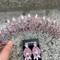 Salome Pembe Gelin Kına Tacı Özel Gün Aksesuar Kadın Taç Ve Üç Mekik Küpe Takımı-SALOME-26 Salome Pembe Gelin Kına Tacı Özel Gün Aksesuar Kadın Taç Ve Üç Mekik Küpe Takımı-SALOME-26