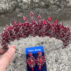 Salvatore Bordo Gelin Kına Tacı Özel Gün Aksesuar Kadın Taç Ve İnce Mekik Küpe Takımı-SALVATORE-13 Salvatore Bordo Gelin Kına Tacı Özel Gün Aksesuar Kadın Taç Ve İnce Mekik Küpe Takımı-SALVATORE-13