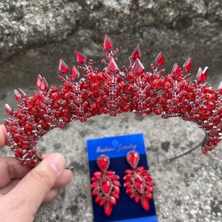 Salvatore Kırmızı Gelin Kına Tacı Özel Gün Aksesuar Kadın Taç Ve İnce Mekik Küpe Takımı-SALVATORE-8 Salvatore Kırmızı Gelin Kına Tacı Özel Gün Aksesuar Kadın Taç Ve İnce Mekik Küpe Takımı-SALVATORE-8