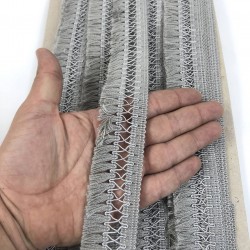 Gri Çaprazlı Dekoratif Saçak Şerit Püskül-SP-1304 Gri Çaprazlı Dekoratif Saçak Şerit Püskül-SP-1304