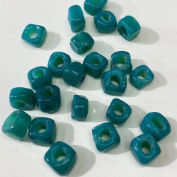 Kare Cam Boncuk Kolye Ve Bileklik Ucu 5 Adet Koyu Mint Yeşili-TAP-1193 Kare Cam Boncuk Kolye Ve Bileklik Ucu 5 Adet Koyu Mint Yeşili-TAP-1193