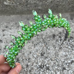 Thalia Model Açık Yeşil Taç – Gelin Kına Düğün Abiye İçin Taşlı Gösterişli Saç Tacı-THALIA-1 Thalia Model Açık Yeşil Taç – Gelin Kına Düğün Abiye İçin Taşlı Gösterişli Saç Tacı-THALIA-1