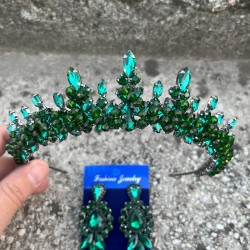 Thalia Taç Üç Mekik Küpe Seti Yeşil – Gelin Kına Düğün İçin Taşlı Işıltılı Abiye Aksesuar-THALIA-20 Thalia Taç Üç Mekik Küpe Seti Yeşil – Gelin Kına Düğün İçin Taşlı Işıltılı Abiye Aksesuar-THALIA-20