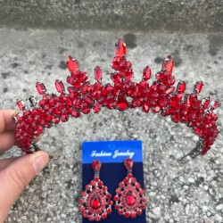 Thalia Taç Damla Mekik Küpe Seti Kırmızı – Gelin Kına Düğün İçin Taşlı Işıltılı Abiye Aksesuar-THALIA-27 Thalia Taç Damla Mekik Küpe Seti Kırmızı – Gelin Kına Düğün İçin Taşlı Işıltılı Abiye Aksesuar-THALIA-27