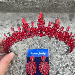 Thalia Taç İnce Mekik Küpe Seti Kırmızı – Gelin Kına Düğün İçin Taşlı Işıltılı Abiye Aksesuar-THALIA-28 Thalia Taç İnce Mekik Küpe Seti Kırmızı – Gelin Kına Düğün İçin Taşlı Işıltılı Abiye Aksesuar-THALIA-28