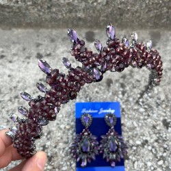 Thalia Taç Geniş Mekik Küpe Seti Mor – Gelin Kına Düğün İçin Taşlı Işıltılı Abiye Aksesuar-THALIA-29 Thalia Taç Geniş Mekik Küpe Seti Mor – Gelin Kına Düğün İçin Taşlı Işıltılı Abiye Aksesuar-THALIA-29