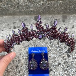 Thalia Taç Damla Mekik Küpe Seti Mor – Gelin Kına Düğün İçin Taşlı Işıltılı Abiye Aksesuar-THALIA-30 Thalia Taç Damla Mekik Küpe Seti Mor – Gelin Kına Düğün İçin Taşlı Işıltılı Abiye Aksesuar-THALIA-30