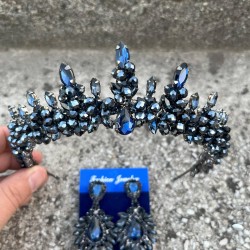 Thalia Taç Geniş Mekik Küpe Seti Lacivert – Gelin Kına Düğün İçin Taşlı Işıltılı Abiye Aksesuar-THALIA-33 Thalia Taç Geniş Mekik Küpe Seti Lacivert – Gelin Kına Düğün İçin Taşlı Işıltılı Abiye Aksesuar-THALIA-33