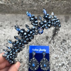 Thalia Taç Damla Mekik Küpe Seti Lacivert – Gelin Kına Düğün İçin Taşlı Işıltılı Abiye Aksesuar-THALIA-36 Thalia Taç Damla Mekik Küpe Seti Lacivert – Gelin Kına Düğün İçin Taşlı Işıltılı Abiye Aksesuar-THALIA-36