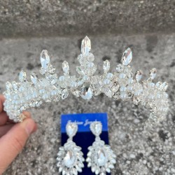 Thalia Taç Geniş Mekik Küpe Seti Gümüş – Gelin Kına Düğün İçin Taşlı Işıltılı Abiye Aksesuar-THALIA-40 Thalia Taç Geniş Mekik Küpe Seti Gümüş – Gelin Kına Düğün İçin Taşlı Işıltılı Abiye Aksesuar-THALIA-40