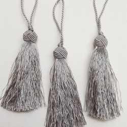 Gri Topuzlu Tekli Püskül 12cm 1 adet-TPS-1079