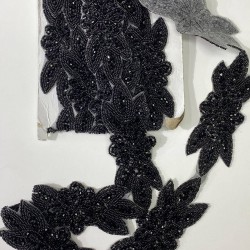 Ütüyle Yapışan Çiçek Desenli Taşlı Aplik Şerit Siyah-USA-1083