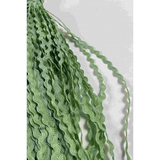 Fıstık Yeşil WaveLace Dalgalı Dekoratif Şerit Kenar S&uuml;s&uuml; &ndash; 1 cm İnce Zigzag Şerit 5 Metre-WAVELACE-12