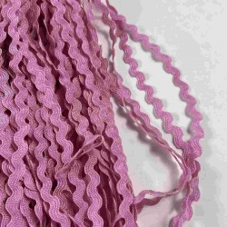 Koyu Pembe WaveLace Dalgalı Dekoratif Şerit Kenar S&uuml;s&uuml; &ndash; 1 cm İnce Zigzag Şerit 5 Metre-WAVELACE-8