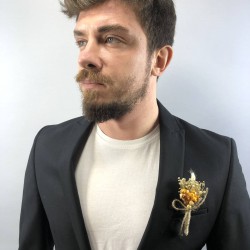 Krem Cipsolu Turuncu Otlu Damat Yaka Çiçeği-YKC-1051