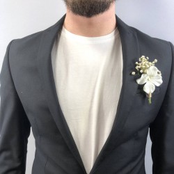 Beyaz Çiçekli Krem Cipsolu Damat Yaka Çiçeği-YKC-1060