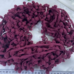 Mürdüm Süsleme Sıralı Ponpon Şerit -YPPS-1002 Mürdüm Süsleme Sıralı Ponpon Şerit -YPPS-1002