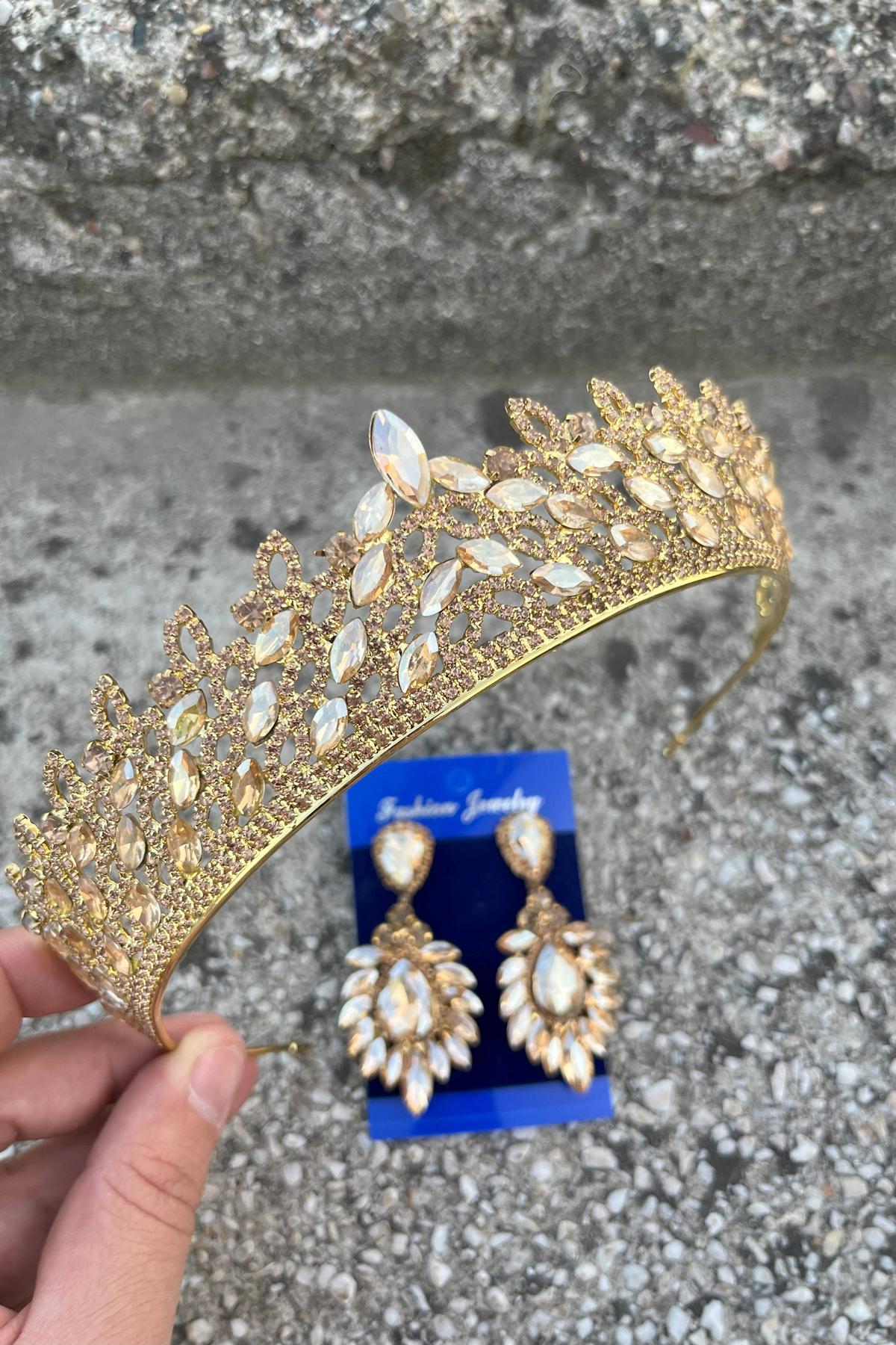Amara Gold Taç ve Geniş Mekik Küpe Takımı – Işıltılı Abiye Gelin Seti-AMARA-13