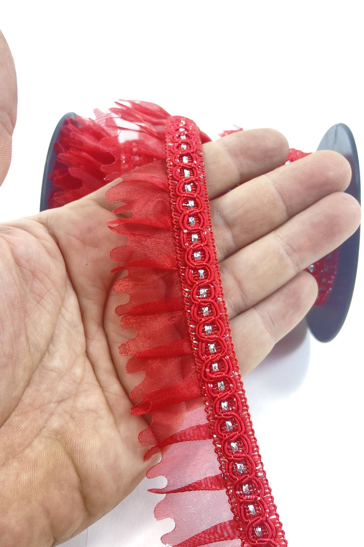 Kırmızı Gümüş Simli Kenarlı Fırfır Kenar Süsleme Malzemesi En 3 Cm Boy 1 Metre-FRFR-115