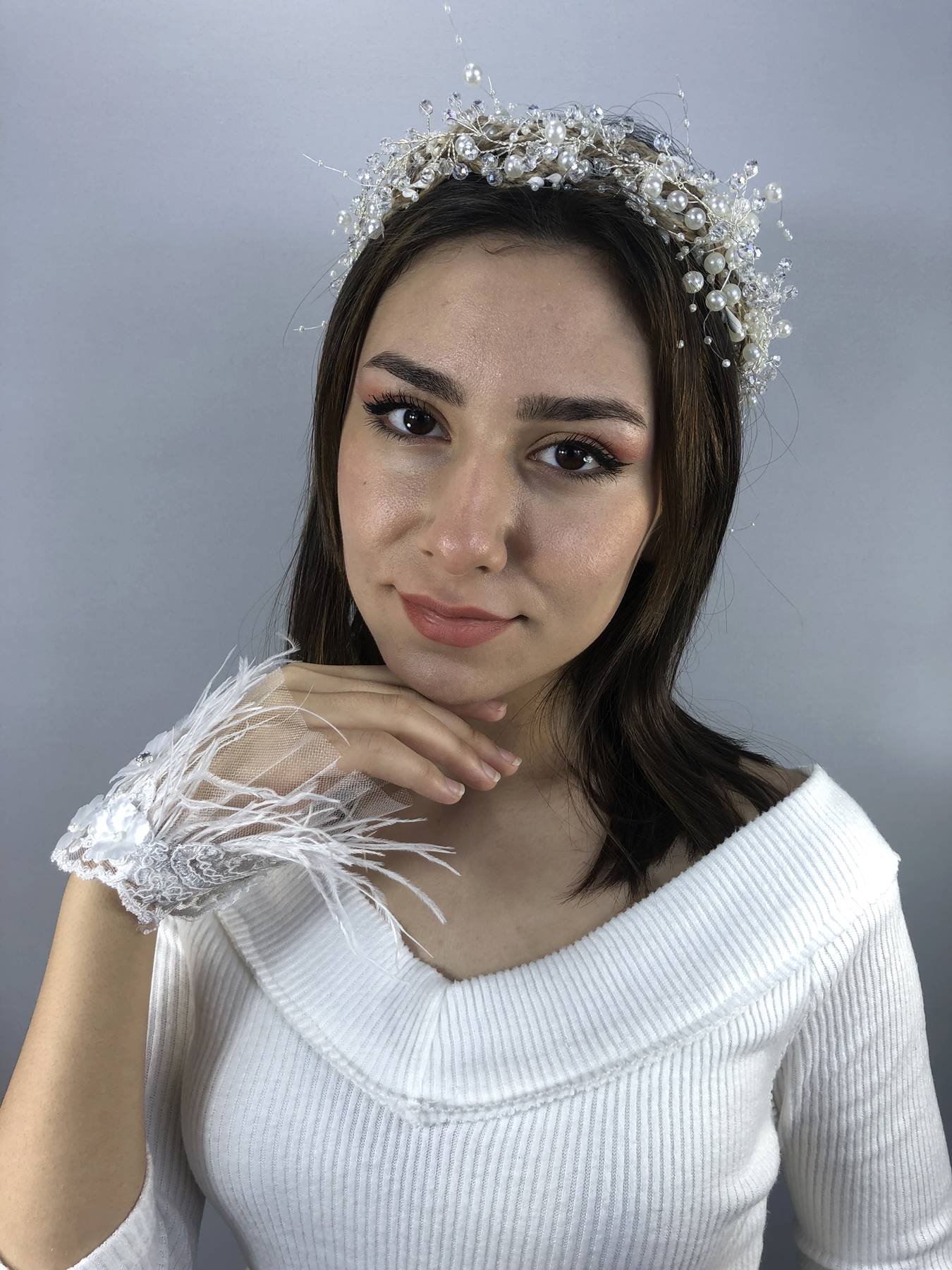 Krem İncili Taç Ve Beyaz Tüylü Bileklik Nikah Takımı-NIKAHTAKIMI-39
